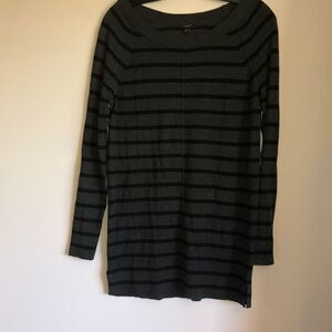 ANN Taylor Long Sleeve Stripped Dress